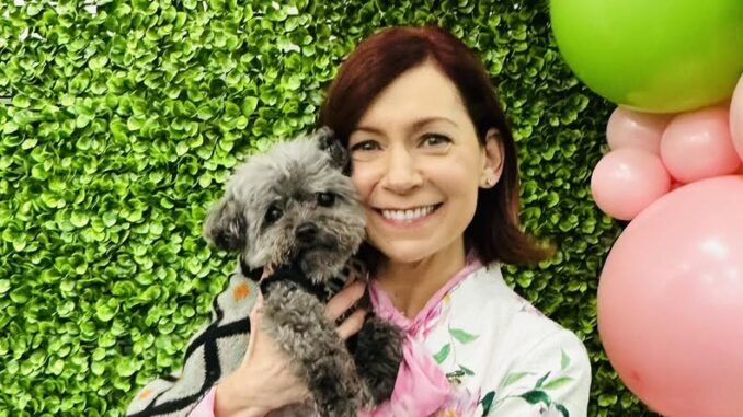 Happy Easter from #Chumley and me 👒 🥚 🐇