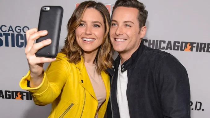 Sophia-Bush-and-Jesse-Lee-Soffer-2