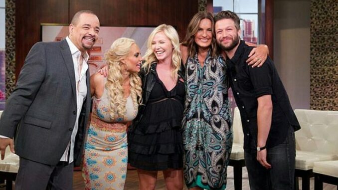 Svu cast on the ice and coco show so cute
