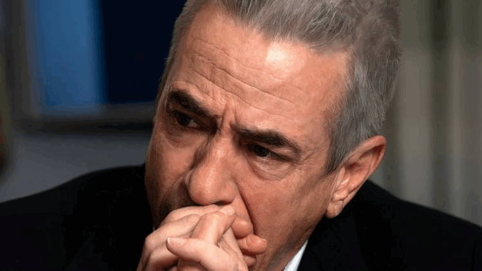 dermot-mulroney-as-dom-pascal-in