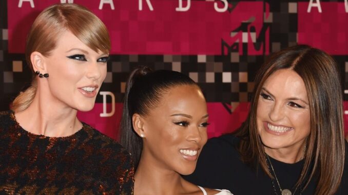 Mariska-Hargitay-Reflects-on-Boss-Lady-Taylor-Swift-the-Bad-Blood-Vide-2025-06-29T022846.383Z.jpg Mariska Hargitay Reflects on Boss Lady Taylor Swift & the Bad Blood Vide