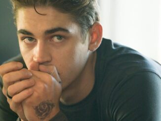 Simone Ashley & Hero Fiennes Tiffin Attend Premiere for New Rom-Com 'Picture This' in London!