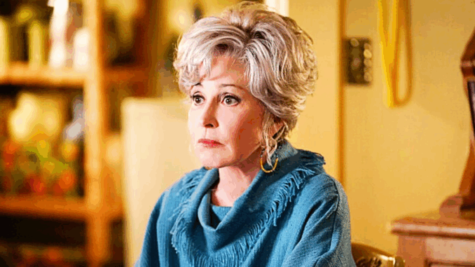 annie-potts-as-meemaw-in-young-s