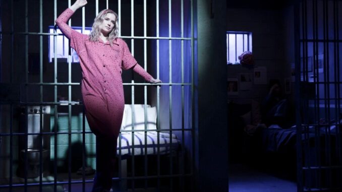 elizabeth-lail-in-the-elsbeth-se