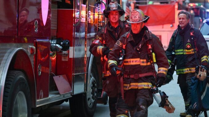 firefighters-in-the-one-chicago