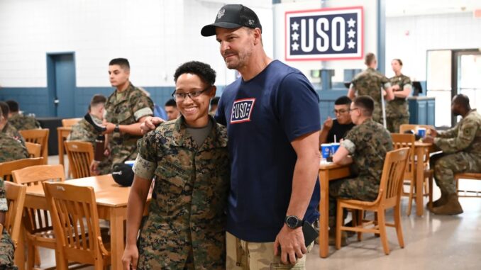 paramount--seal-team--uso-tour