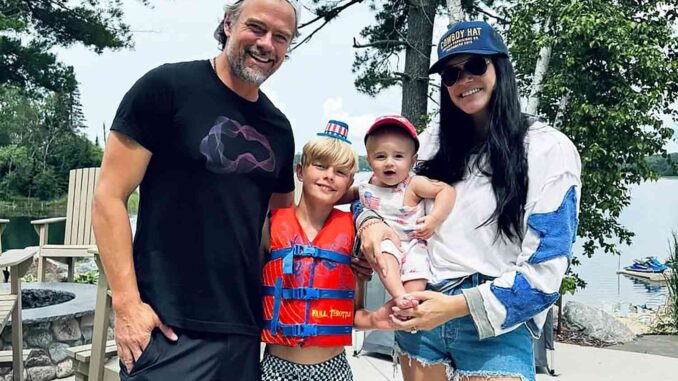 Josh-Duhamel-Audra-Mari-Axl-and-Shepherd-IG-041025-a1bd254286be416d818ff36ca140c94f