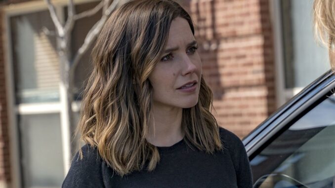 Sophia-Bush-as-Erin-Lindsay-on-C