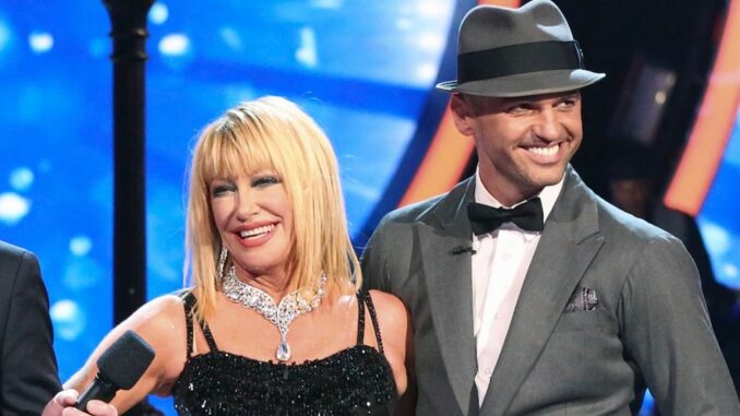 Suzanne-Somers-Tony-Dovolani-Dan