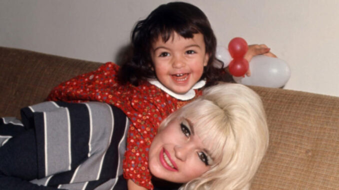 The-beauty-of-Mariska-Hargitay-and-her-mother-Jayne-Mansfield-2025-07-01T095010.669Z.jpg The beauty of Mariska Hargitay and her mother Jayne Mansfield