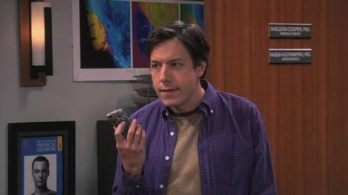 John-Ross-Bowie-as-Barry-Kripke