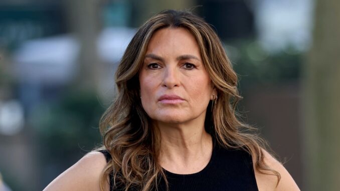 Out-of-All-Mariska-Hargitays-Hairstyles-This-Is-Definitely-Her-Most-Surprising-2025-08-27T075832.818Z.jpg Out of All Mariska Hargitay's Hairstyles, This Is Definitely Her Most Surprising