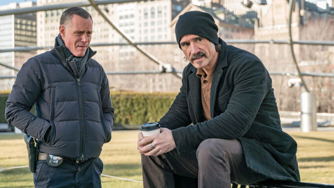 chicago-pd-518-hank-voight-alvin-olinksy-678x381
