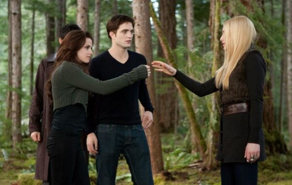 How-Twilight-Changed-Vampire-Movies-Forever-md07-2025-09-18T124942.216Z.jpg How Twilight Changed Vampire Movies Forever md07