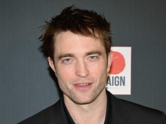 Robert Pattinson demands fans move on after years of Twilight criticism md07