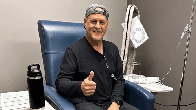 dave-coulier-2-ht-bb-241115_1731