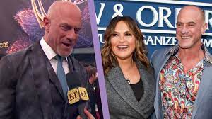 Captain-Cragens-Farewell-SVU-Premieres-with-a-Heart-wrenching-Tribute-md07-2025-10-08T073451.069Z.jpg Captain Cragen’s Farewell SVU Premieres with a Heart-wrenching Tribute md07
