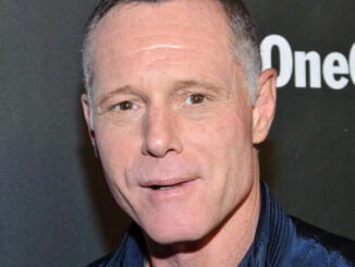 Jason Beghe Apologizes for On-Set Anger Issues, Says He’s Working with a Coach to Change md07