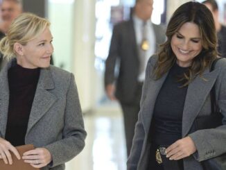 Mariska Hargitay and Kelli Giddish Inside Their Friendship On and Off Screen md07