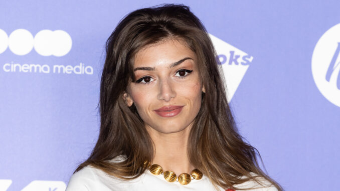 10 Interesting Facts About Mimi Keene, Young Star of International Screen md07