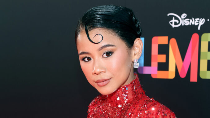 10 interesting facts about Leah Lewis, Hollywood's Asian muse md07