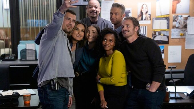 A Knock at the Door Ends Thanksgiving Peace md07