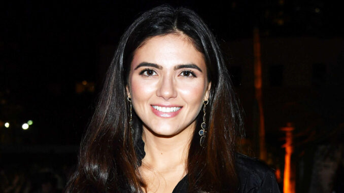 Arienne Mandi has been confirmed as a new regular cast member for season 13, playing Naomi Kerr md07