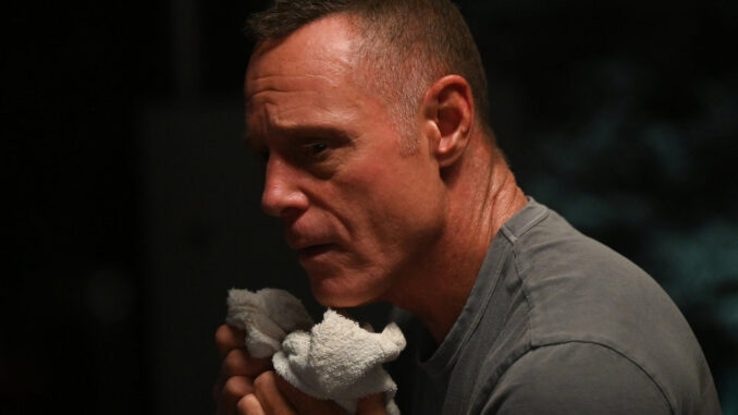 Chicago PD’s Jason Beghe and Gwen Sigan reveal what Season 13 means for Voight md07