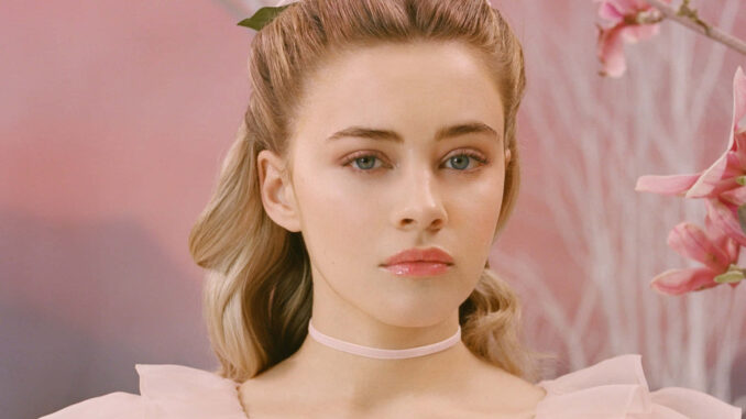 Gen Z star who is capturing the hearts of global audiences, Josephine Langford md07