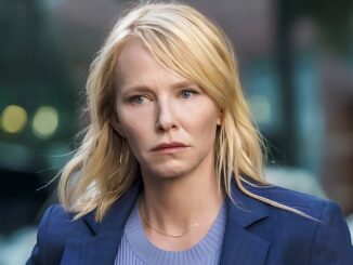 Kelli Giddish Posted a Law & Order SVU Set Photo With a Cheeky Caption md07