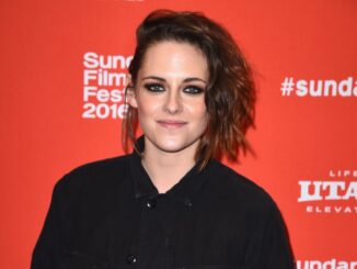 Kristen Stewart’s Most Shocking Red Carpet Moments md07