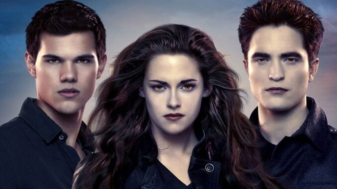 New Moon confronts Bella with love, loss, and choosing between Edward and Jacob md07