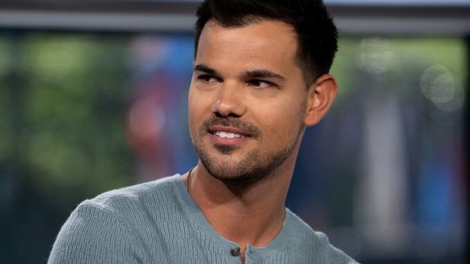 Taylor Lautner causes a stir with his mature image and peak performance at the age of 33 md07