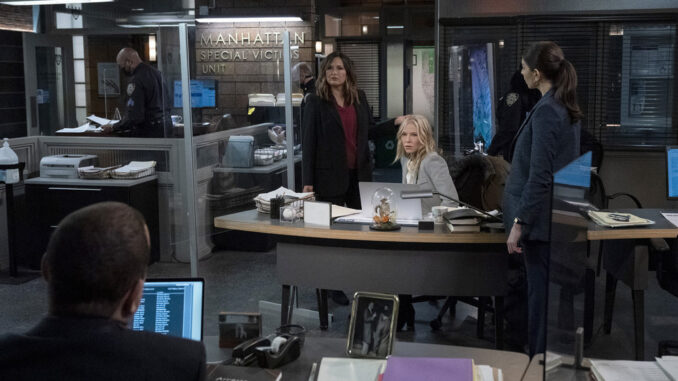 Why SVU Is Still Going Strong Behind the Scenes of the Longest-Running Drama md07