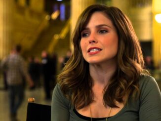 Lindsay Is Back? Behind the scenes Photos Send Fandom into a Boom md07