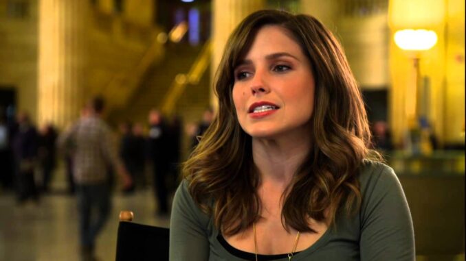 Lindsay Is Back? Behind the scenes Photos Send Fandom into a Boom md07