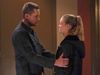 Jesse Lee Soffer Tracy Spiridakos relationship all about Chicago P.D. romance 02 8c19b4e843794bf79bcf9b0378af1bdf