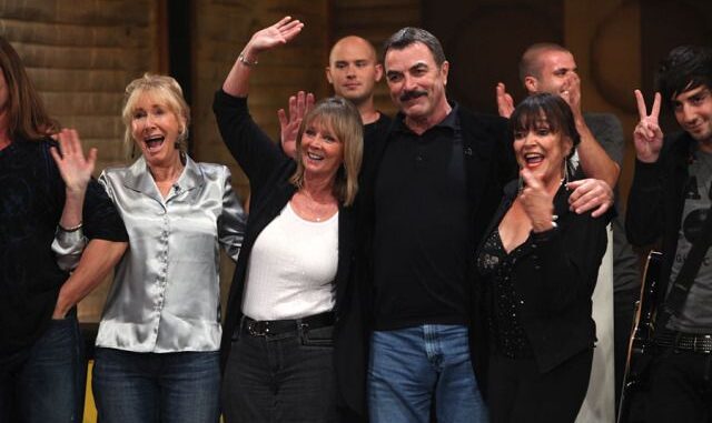 CBS SHOCKER: New 'Blue Bloods' Reboot Confirmed for late 2026 with Entirely New Cast After Original Stars' Massive Walkout! md02