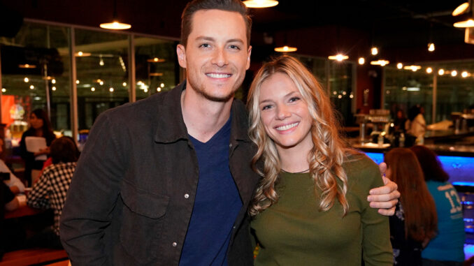 Chicago pd tracy spiridakos jesse lee