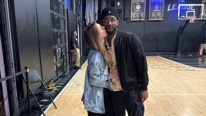 E38eb3ff00c84c2b9ae02eeaac2b67b5 xl