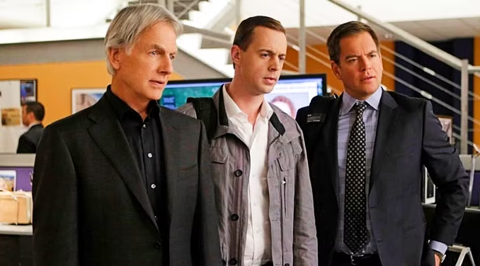 Mark harmon as gibbs sean murray as mcgee michael weatherly as dinozzo in ncis