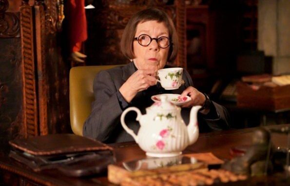 DO YOU LIKE HETTY LANGE? 2026 Shocking Health Update: Linda Hunt Finally Reveals Why She Never Returned to NCIS: Los Angeles md02